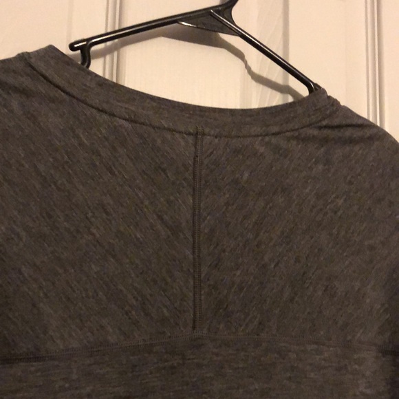 Lululemon Metal Tech Vent Long Sleeve in Charcoal - Picture 8 of 10